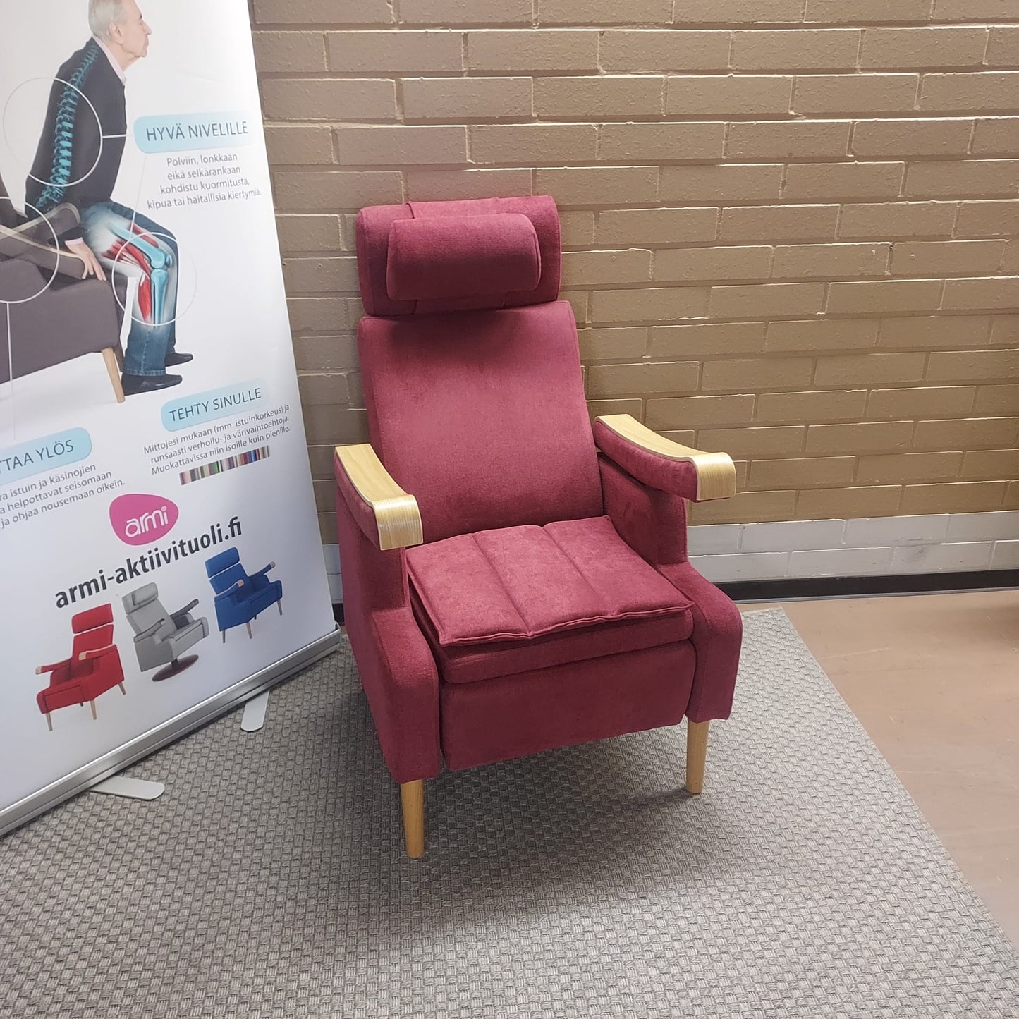 Armi Aktiivituoli Design (viininpunainen)