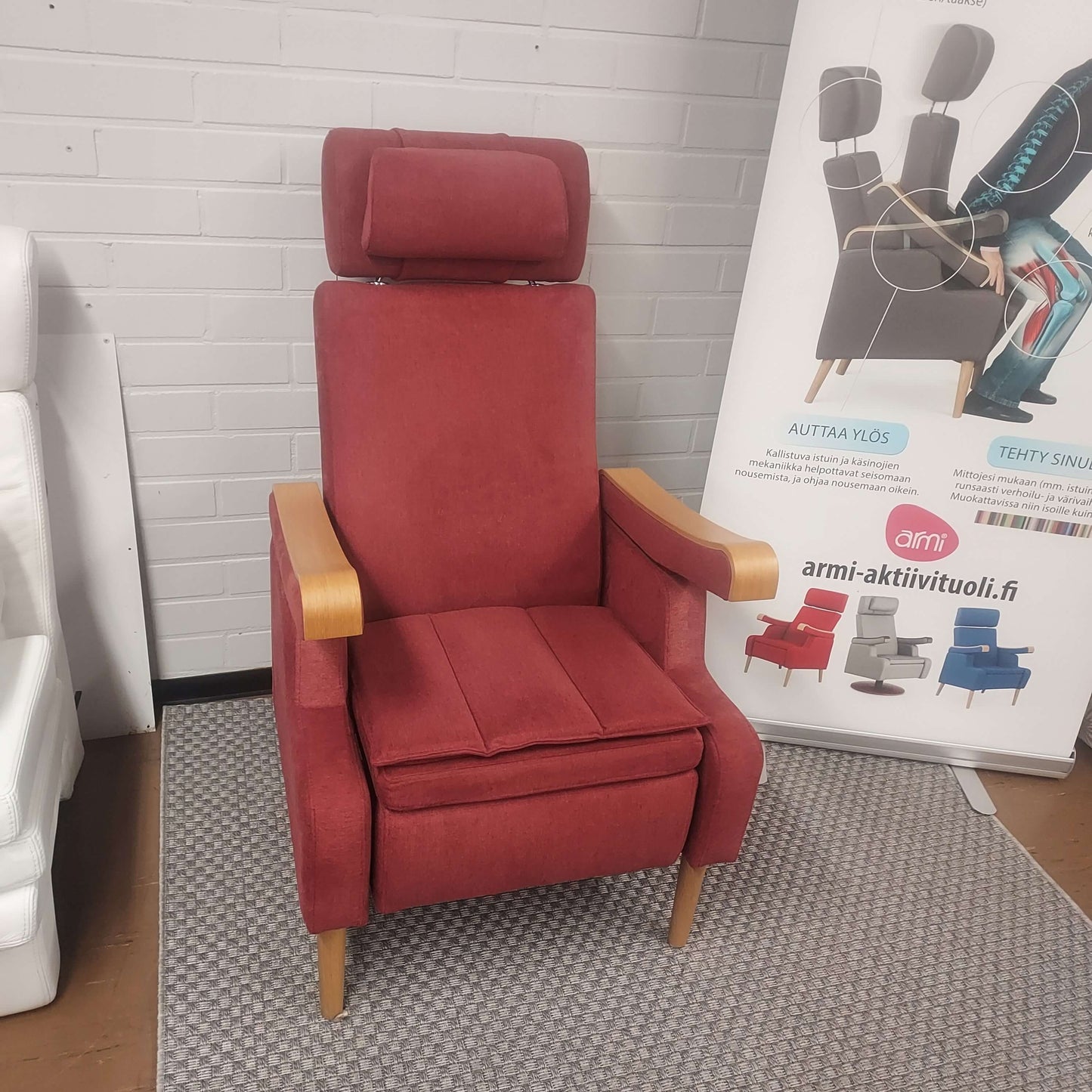 Armi Aktiivituoli Design (viininpunainen)